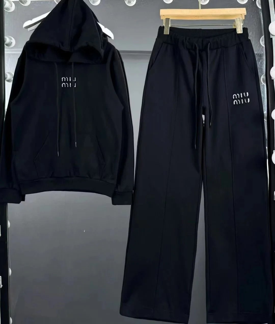33 33