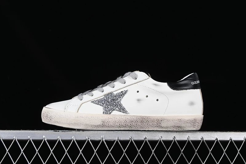 3 3