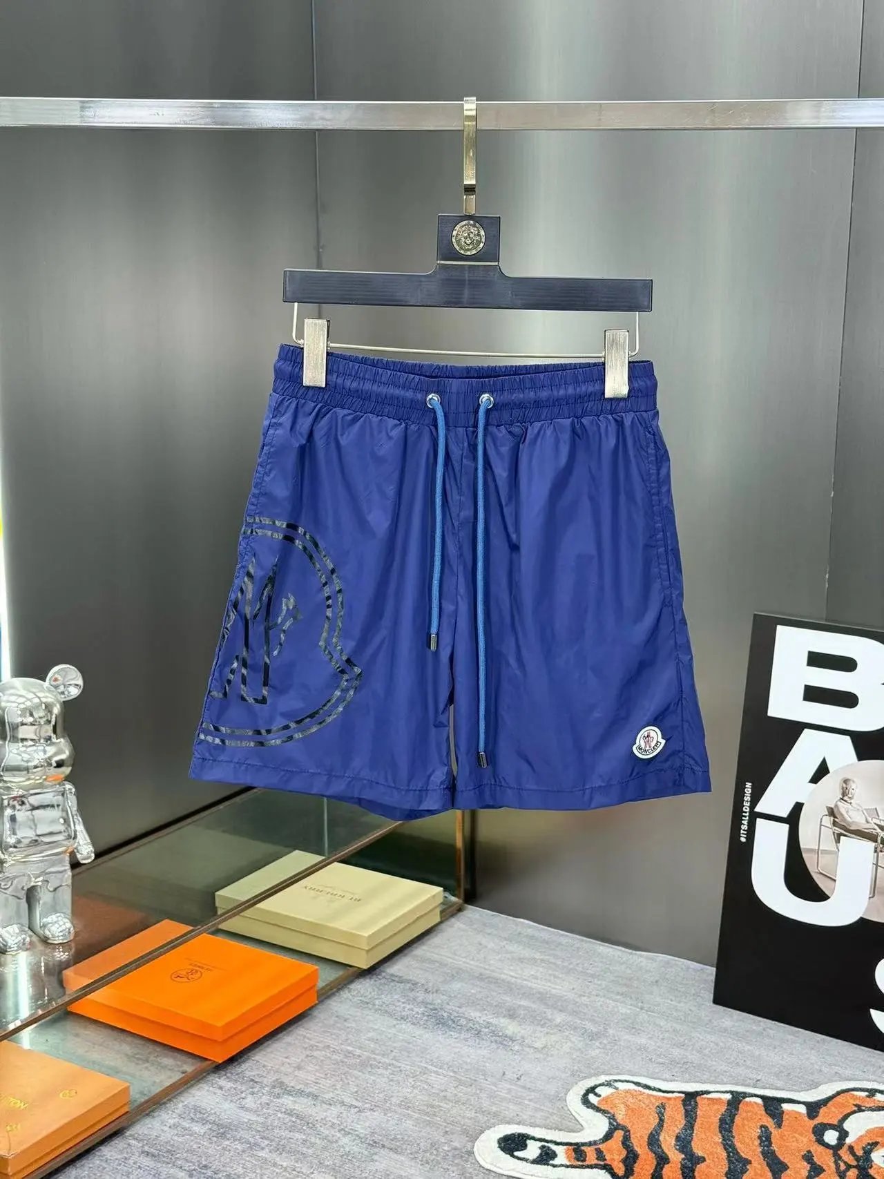 藏青色 藏青色