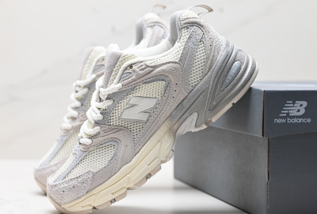 01 01