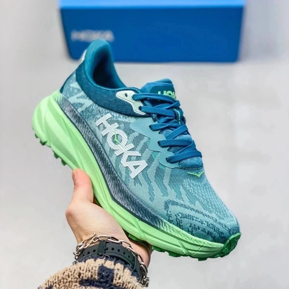6 6