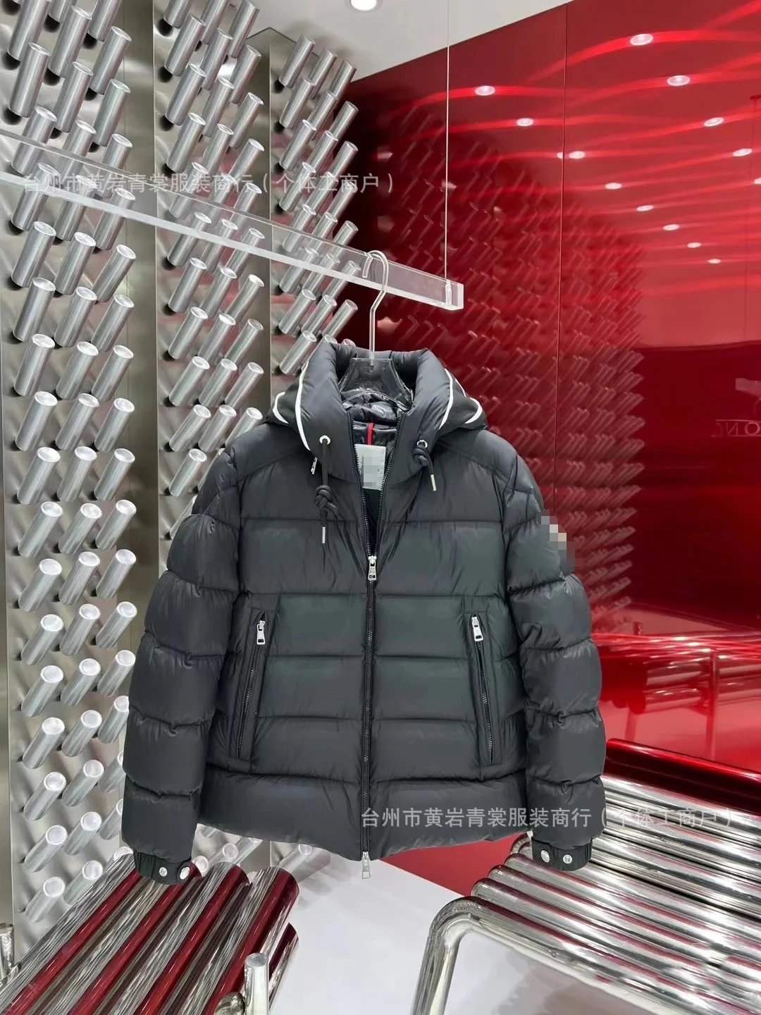 黑色 黑色