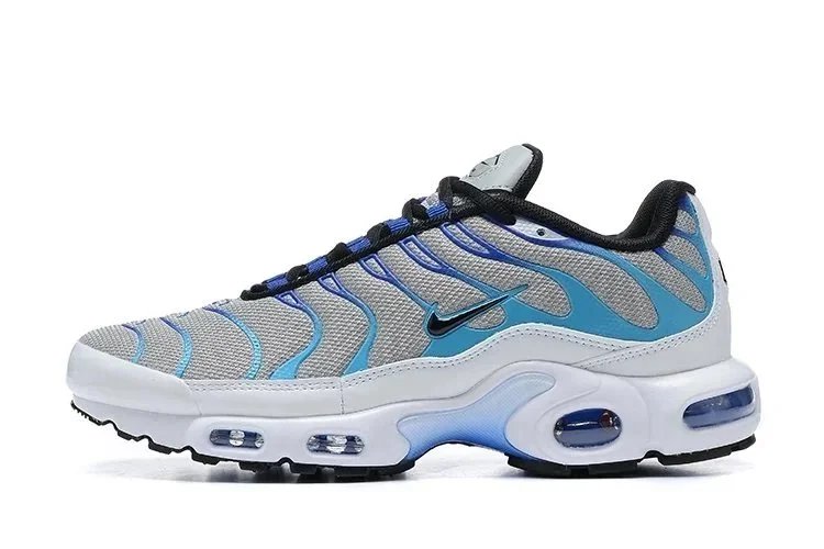 3 3