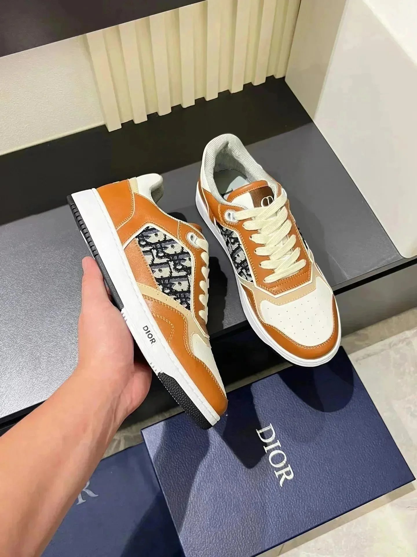 023 023