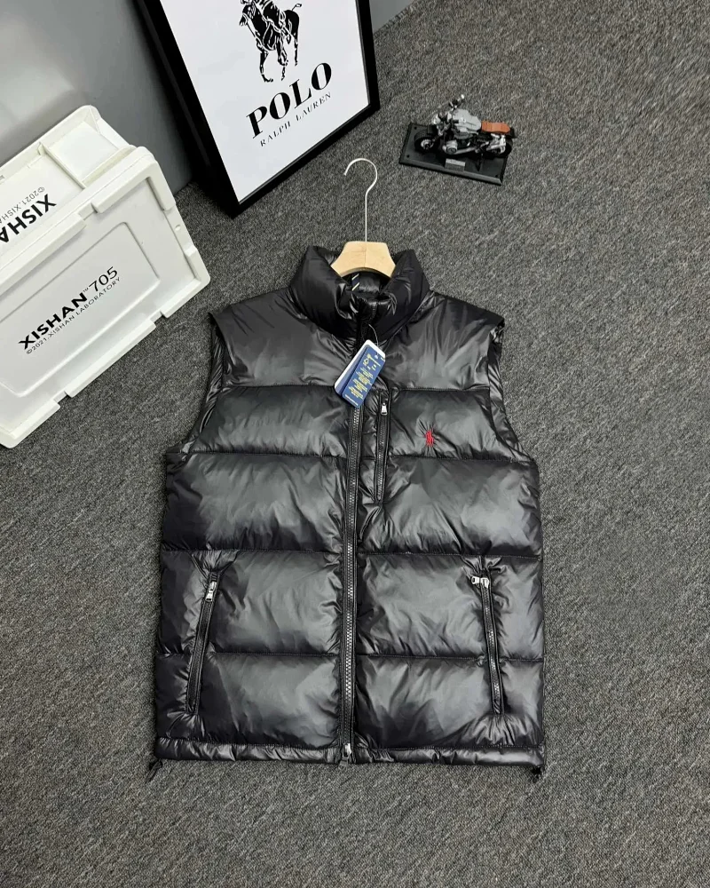 亮黑色夹克(100%白鸭绒) 亮黑色夹克(100%白鸭绒)
