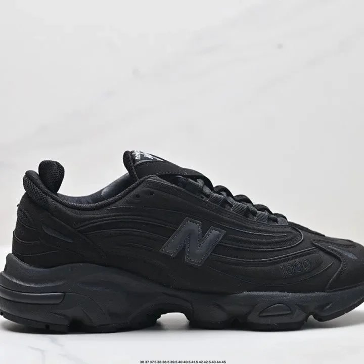 全黑 全黑