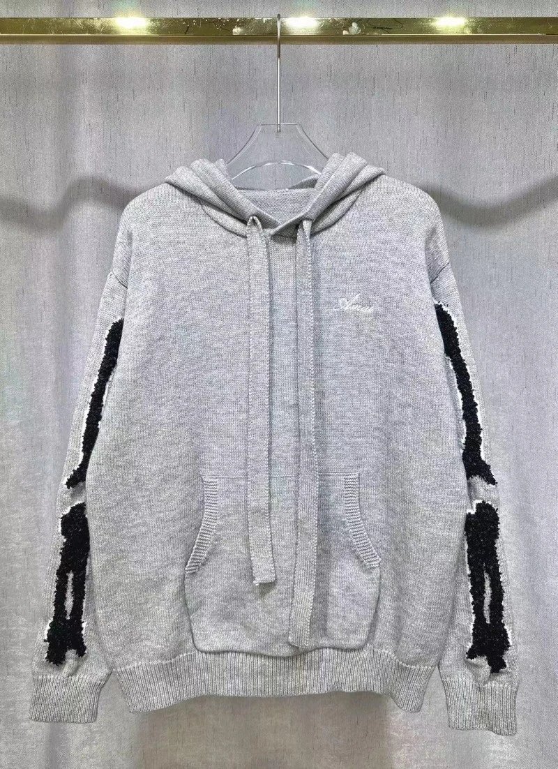 32 32