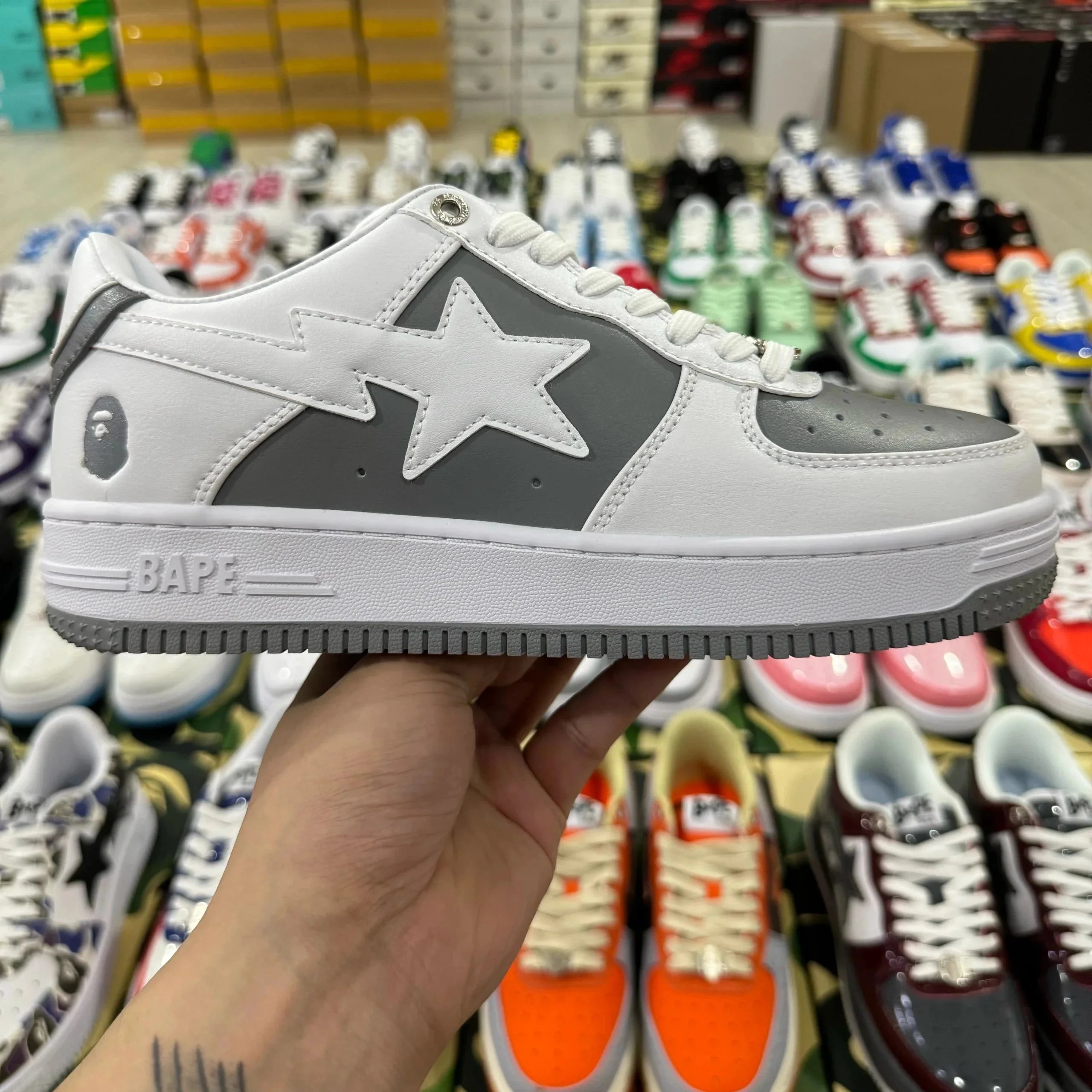 灰白 灰白