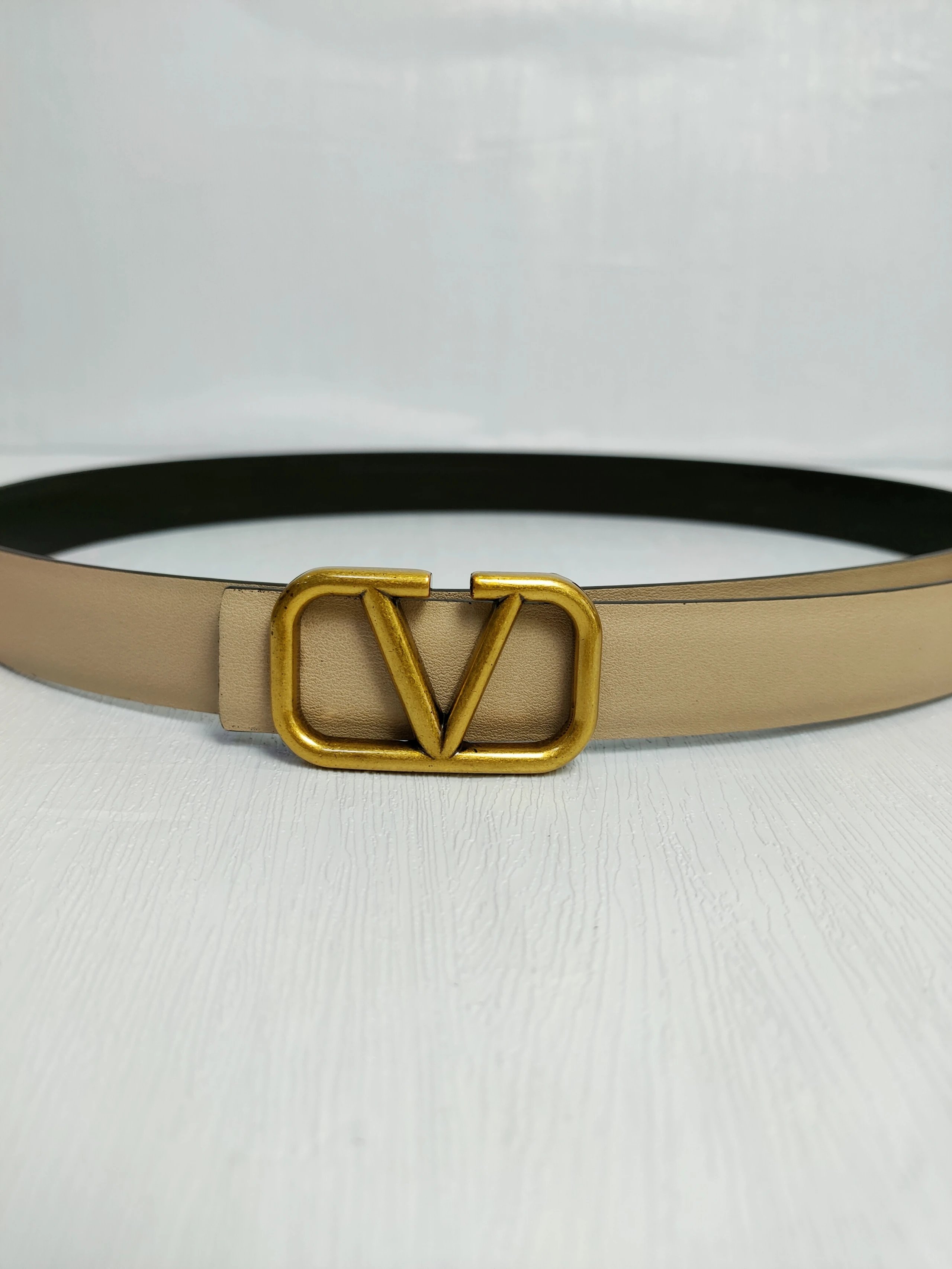 3 3