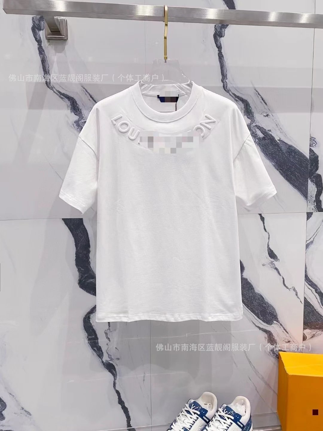 L04白色（立体浮雕）
