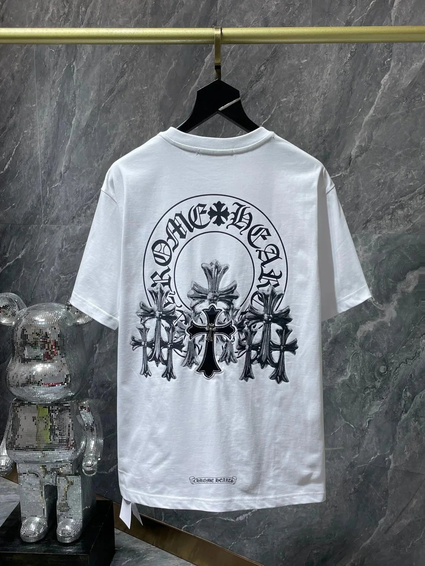 B560白色