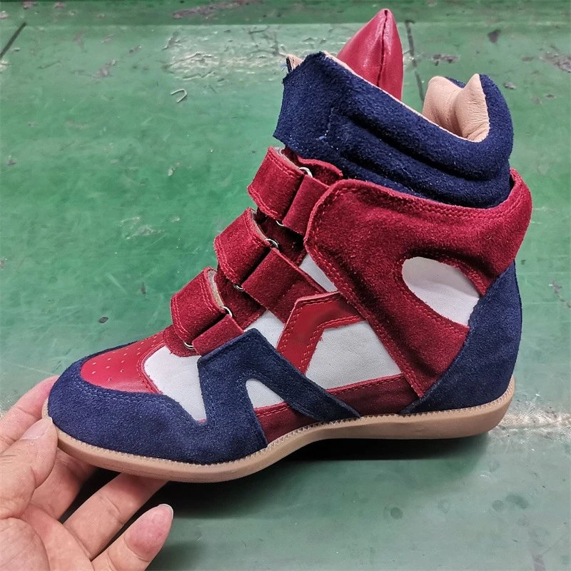 蓝红色