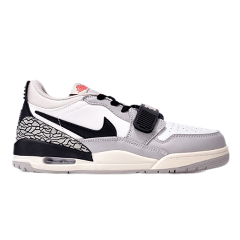 Tech Grey Fire Red Black CD9054-101
