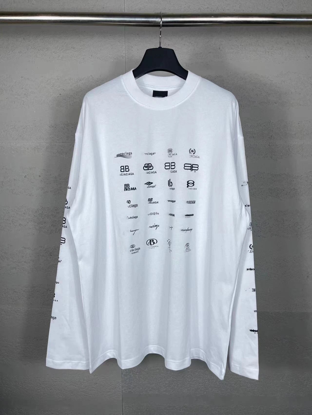 白色