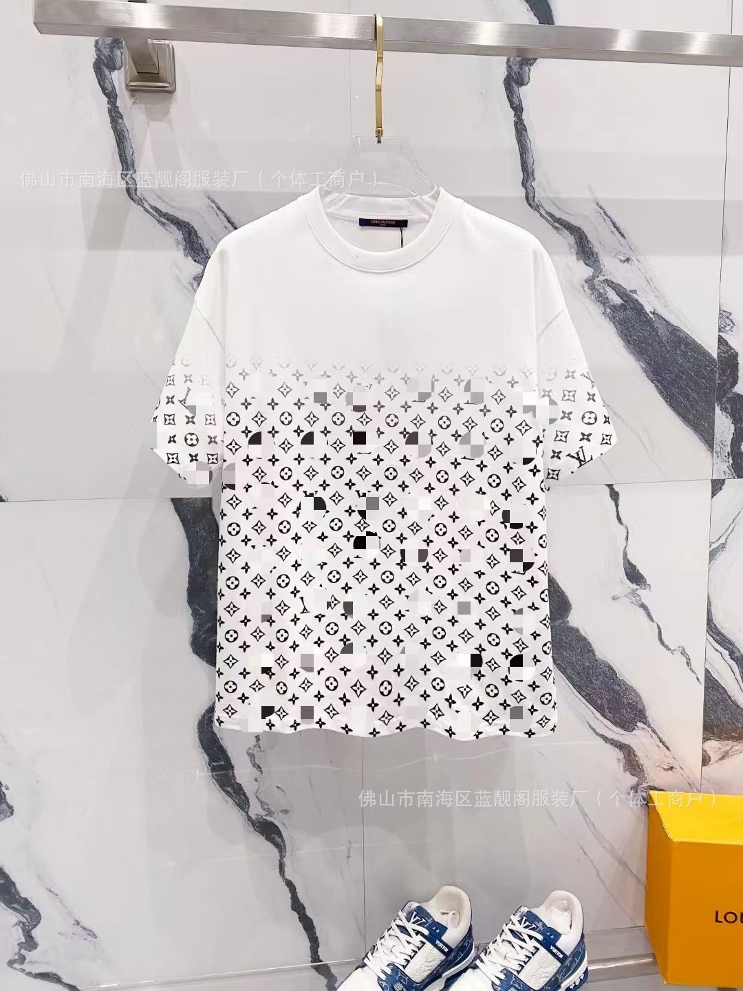 L18白色