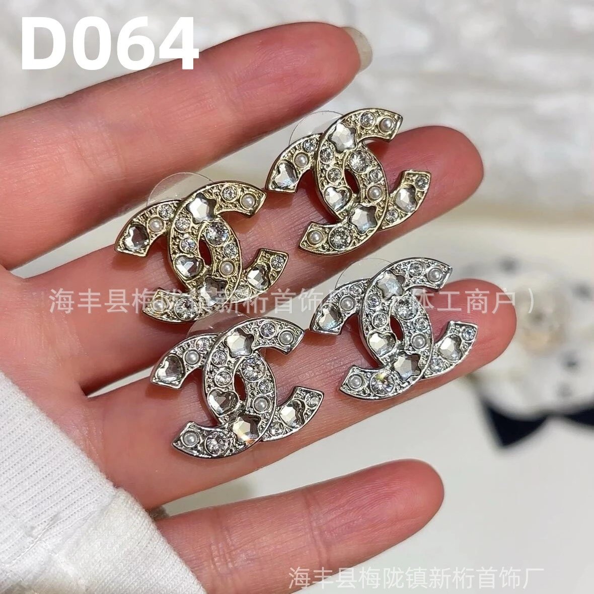 D064黄金色