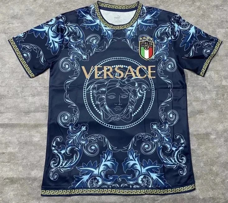 22 Italian Co-Branded Special Edition in Blue