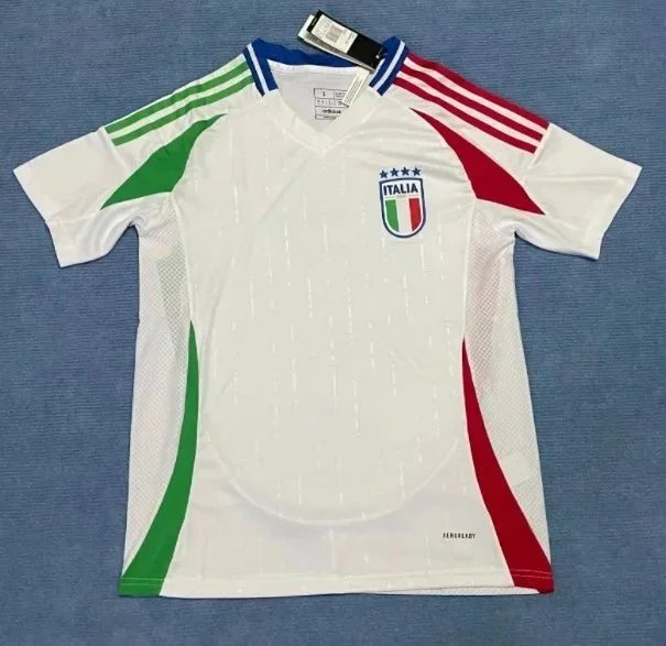 24–25 Italy away game