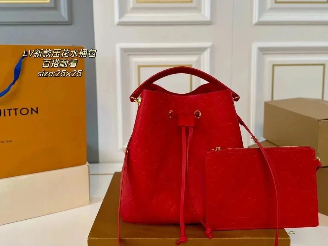 050301010-Red (Size: 25×25 cm)