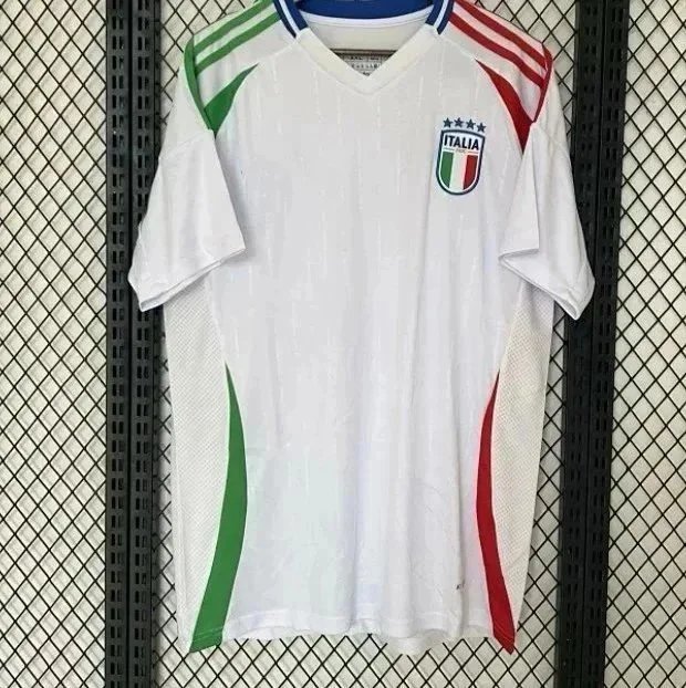 24–25 Italy away game