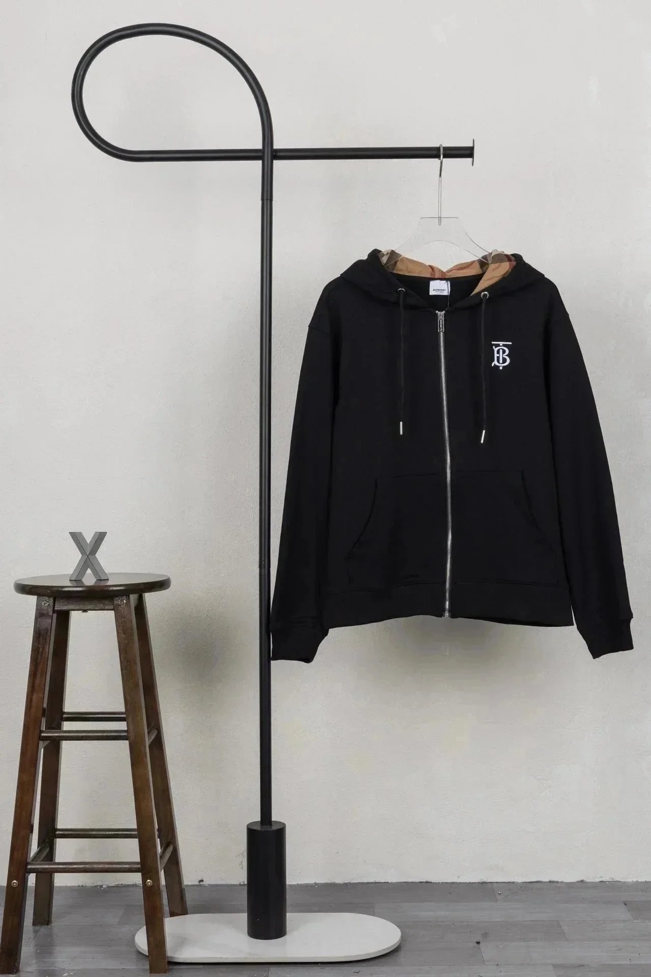 10Shipment after New Year's 10Shipment after New Year's