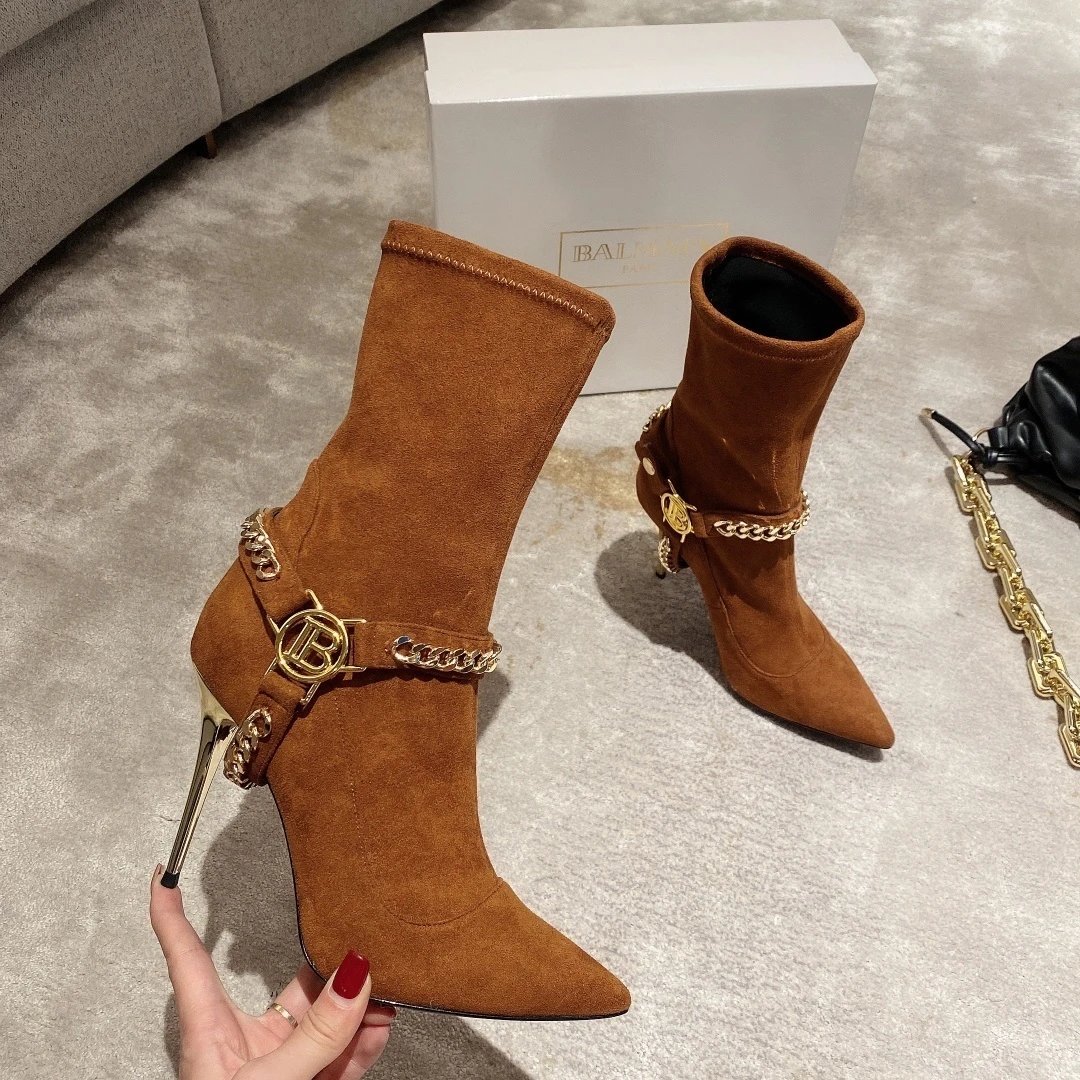 25 25