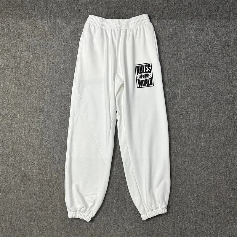 822 白色 822 白色