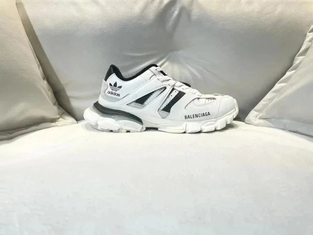 33 33