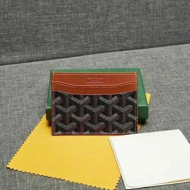 黑棕色 黑棕色
