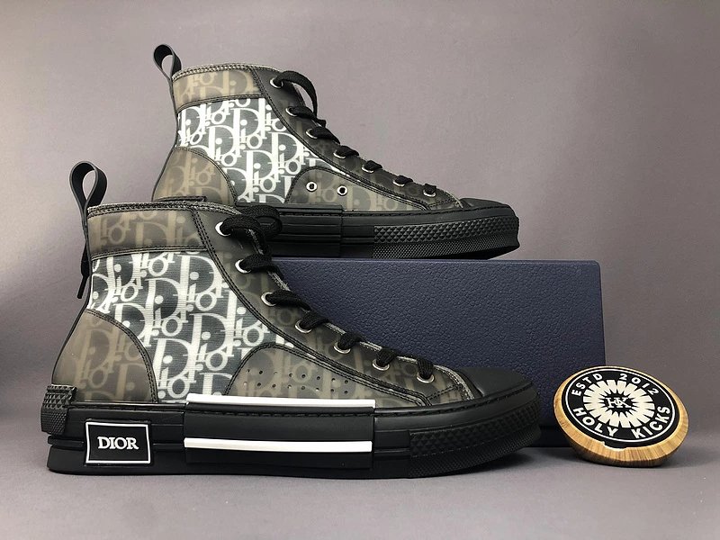 8 8