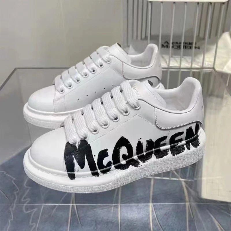 白色 字母 白色 字母