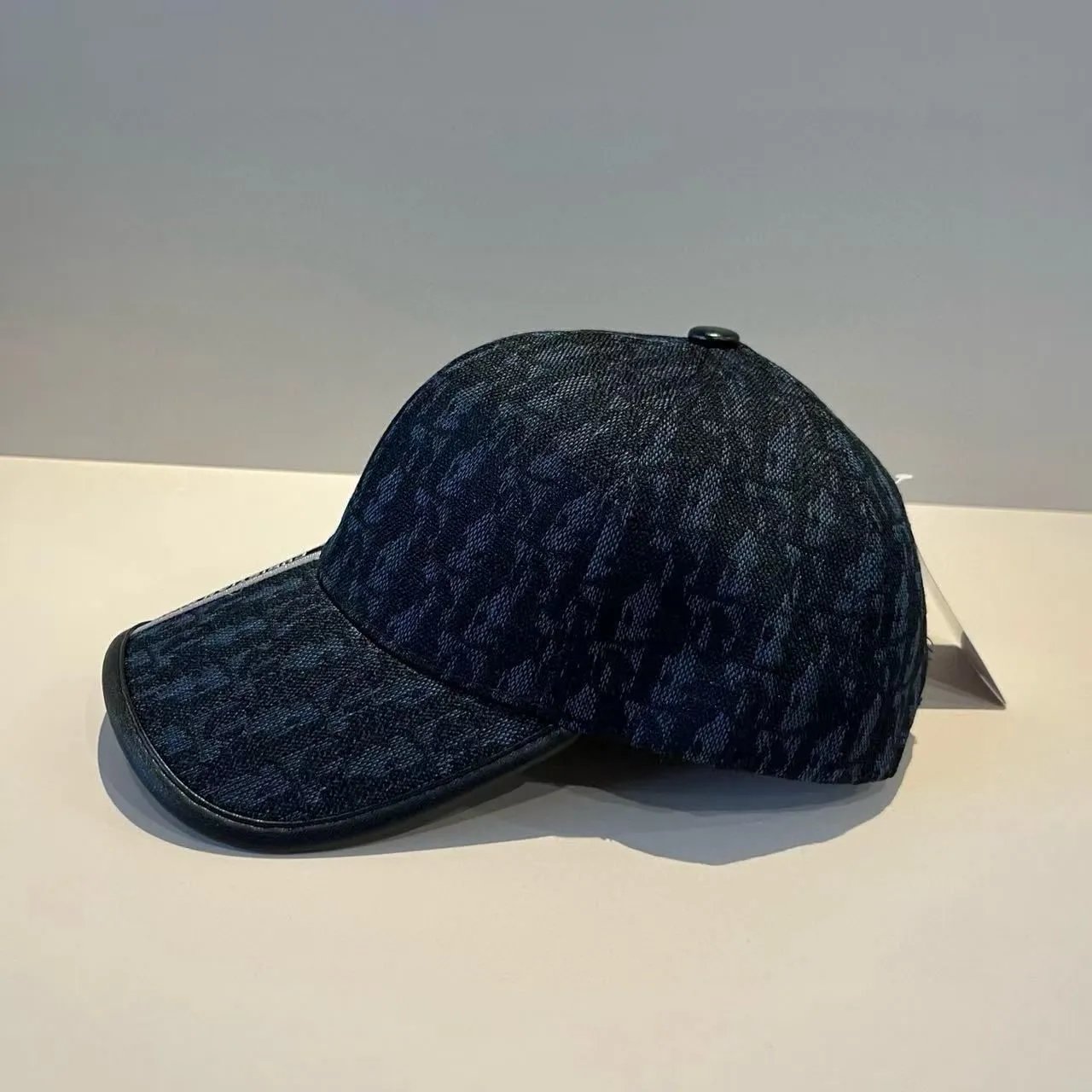 8 8