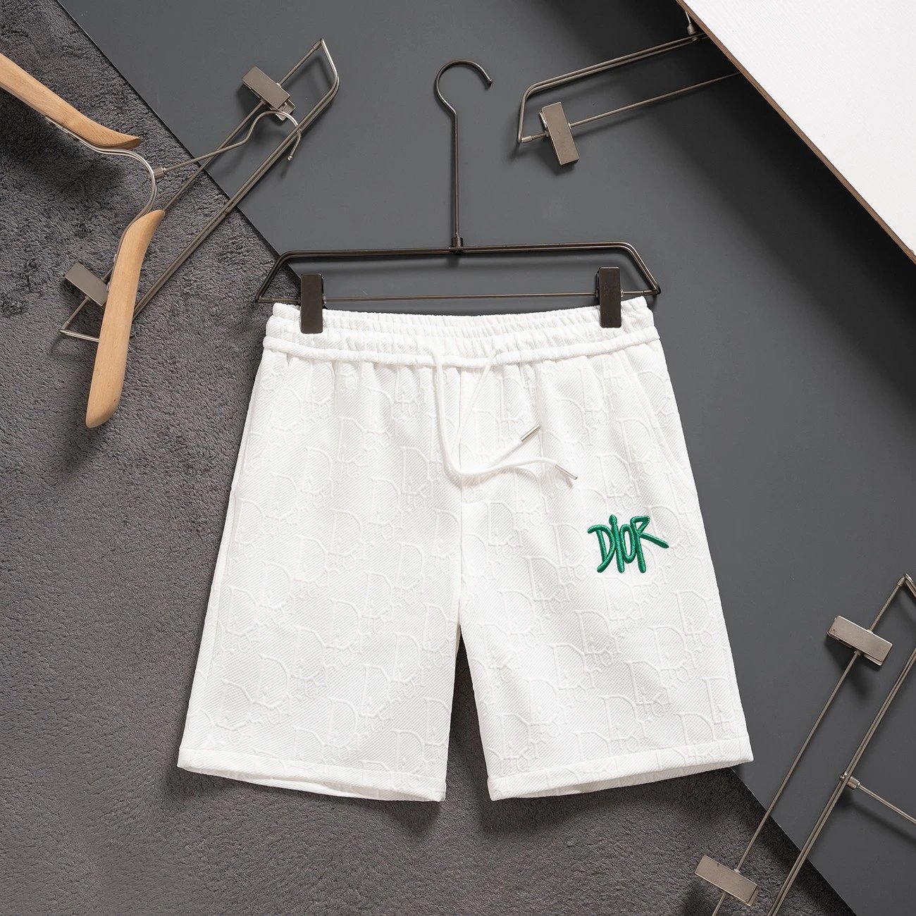 7 7