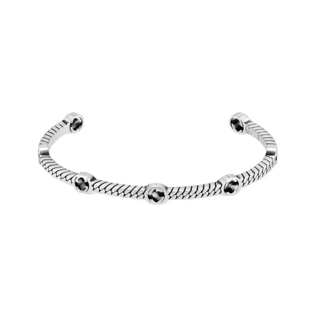 9 9