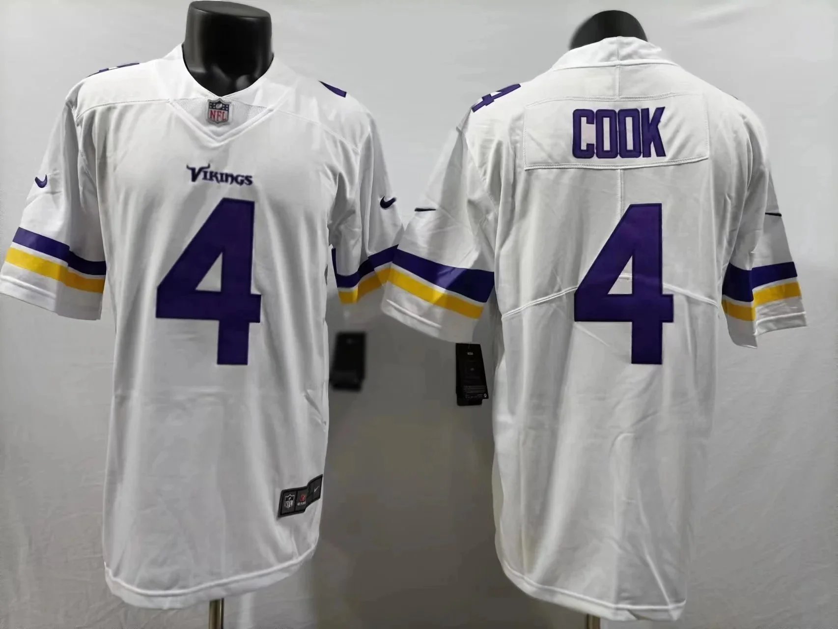 4 4