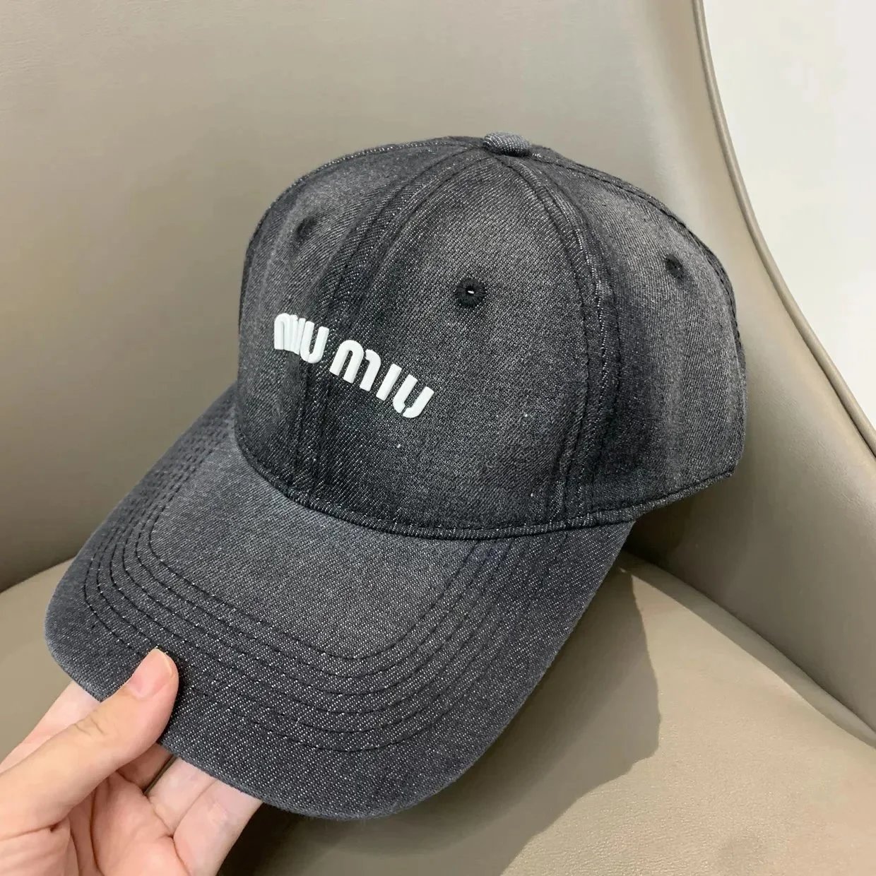 9 9