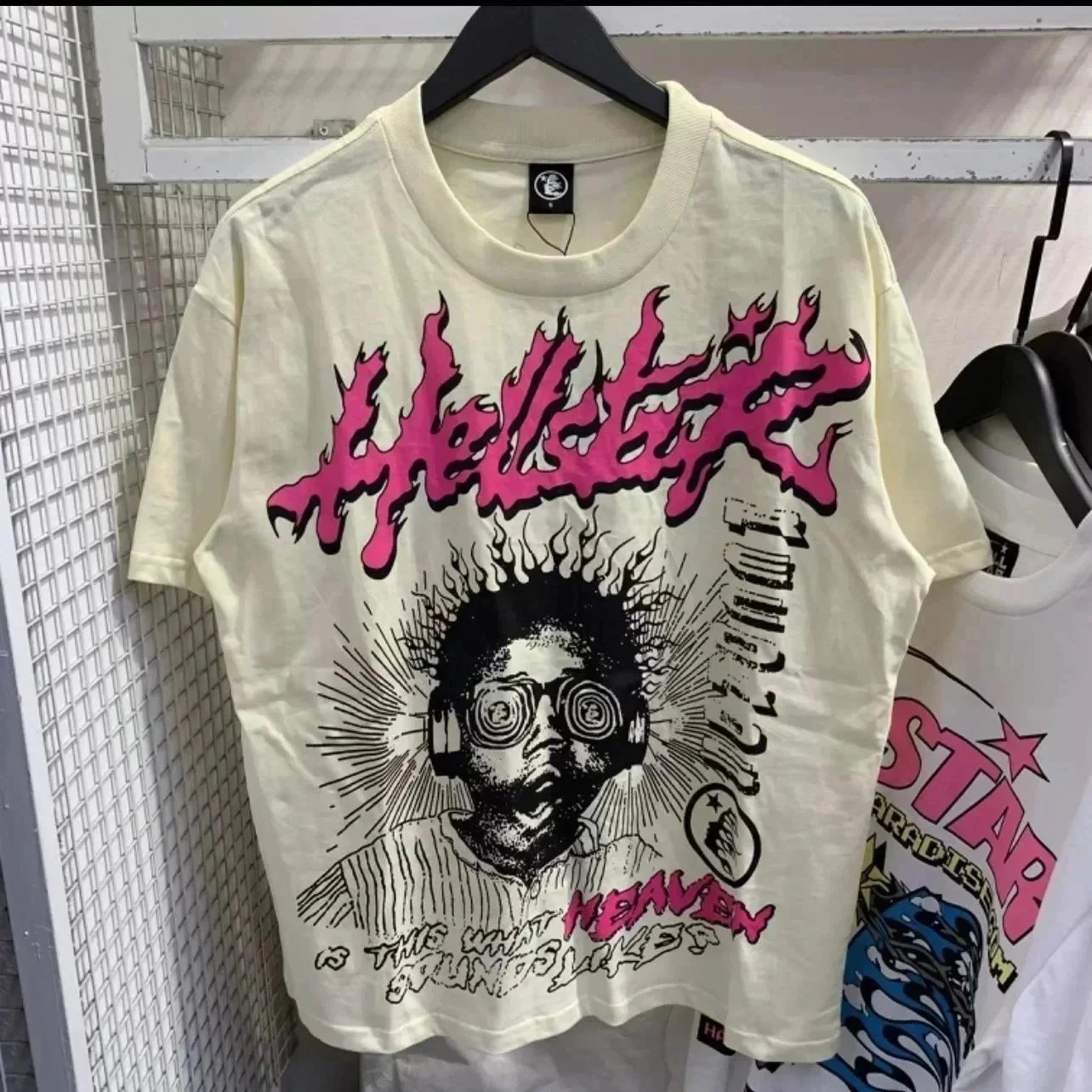 01 01