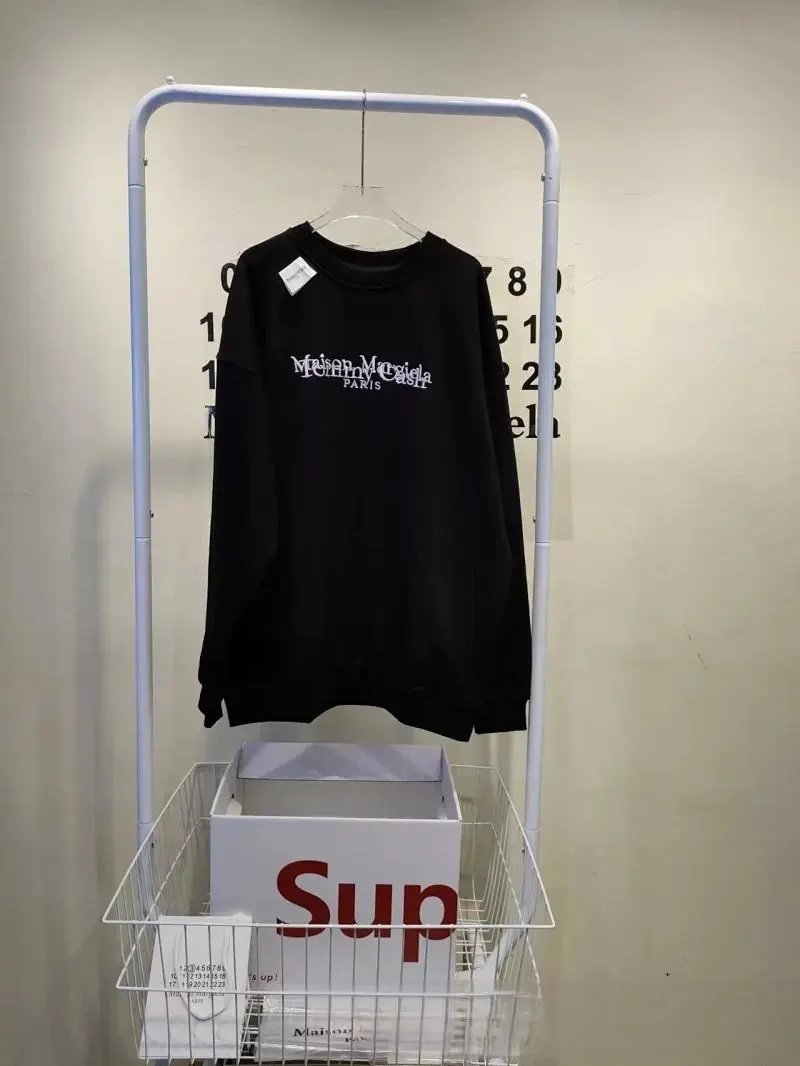 黑色圆领02 黑色圆领02