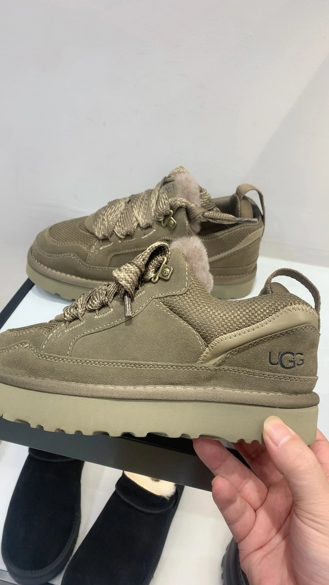 浅咖色 浅咖色