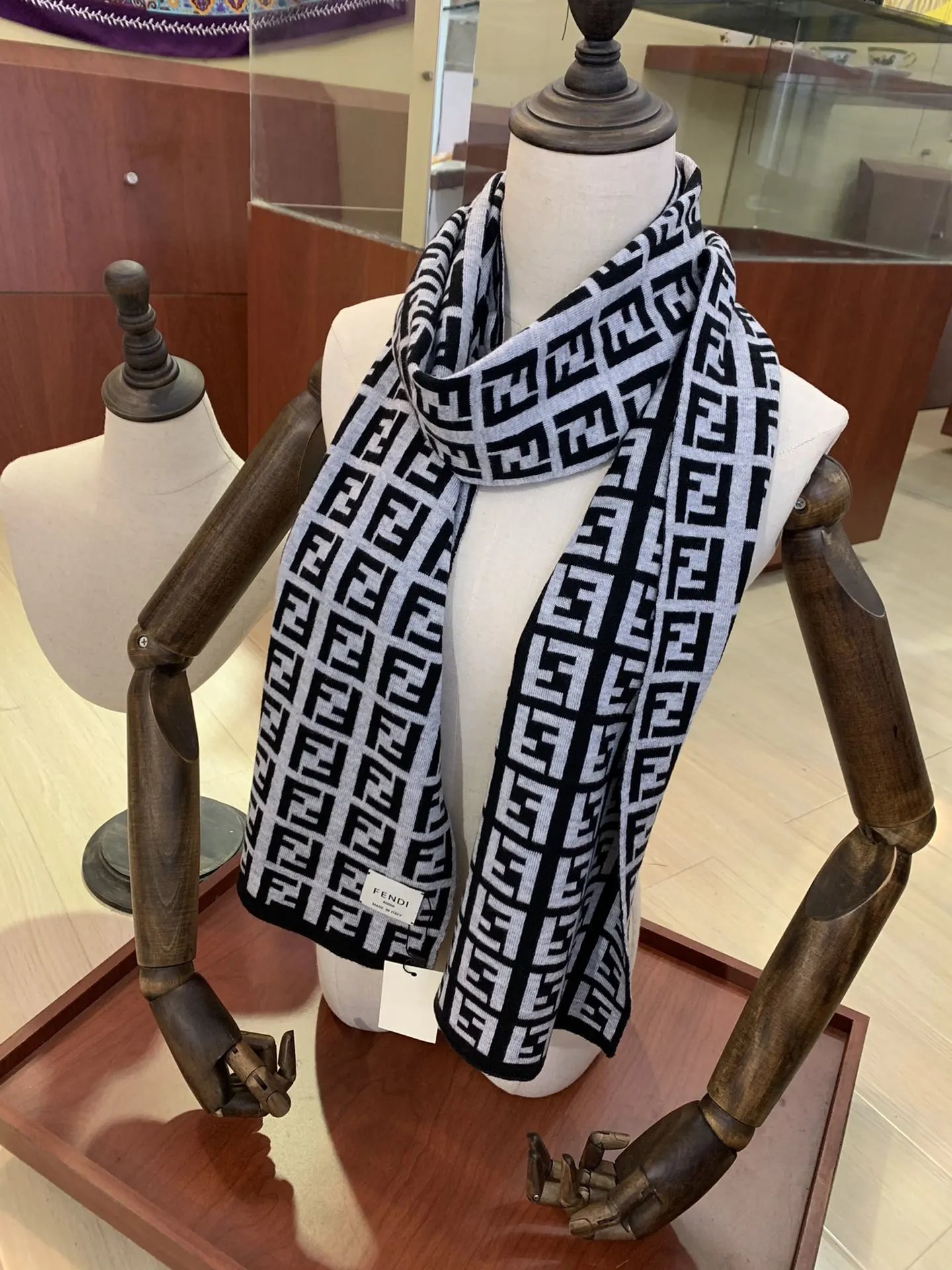 9 9