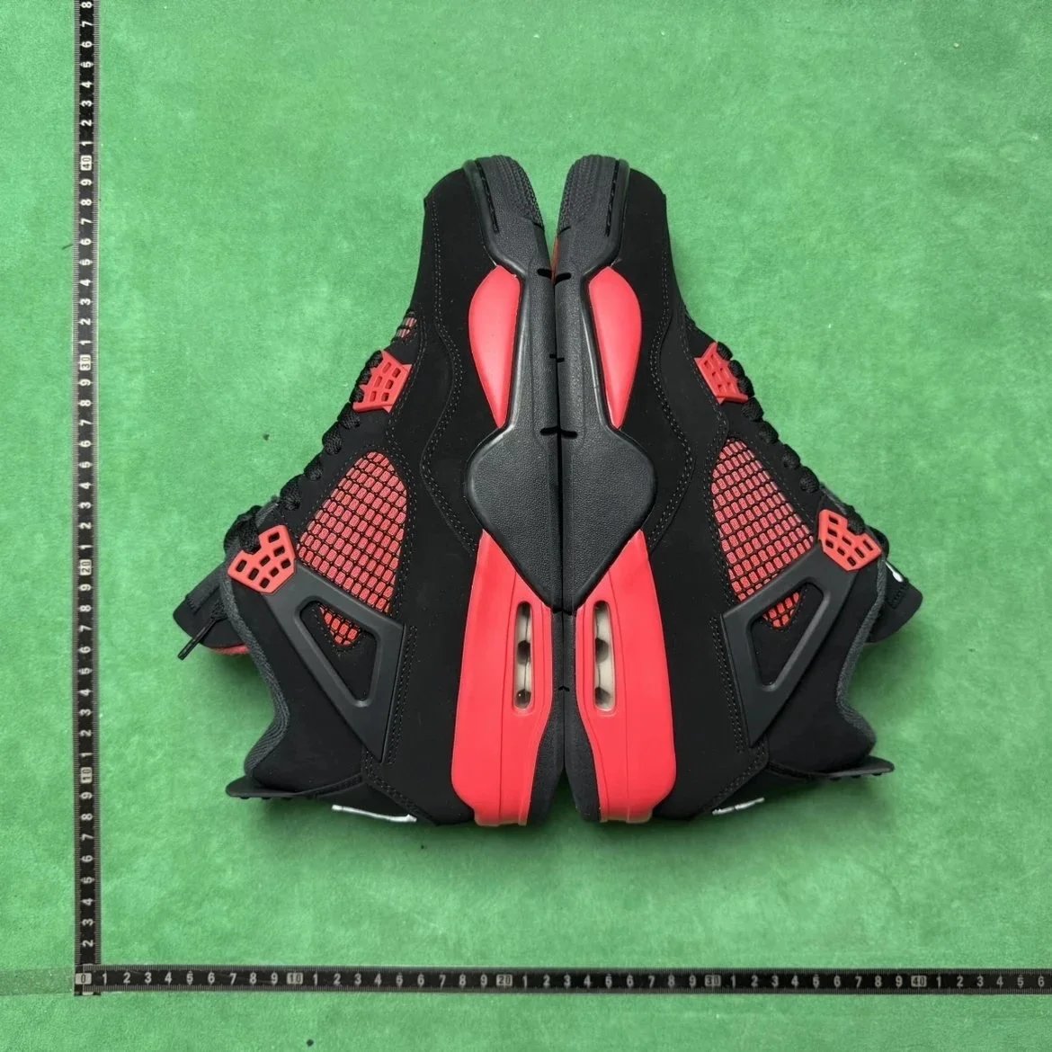 18号雷公黑红CT8527 016 18号雷公黑红CT8527 016