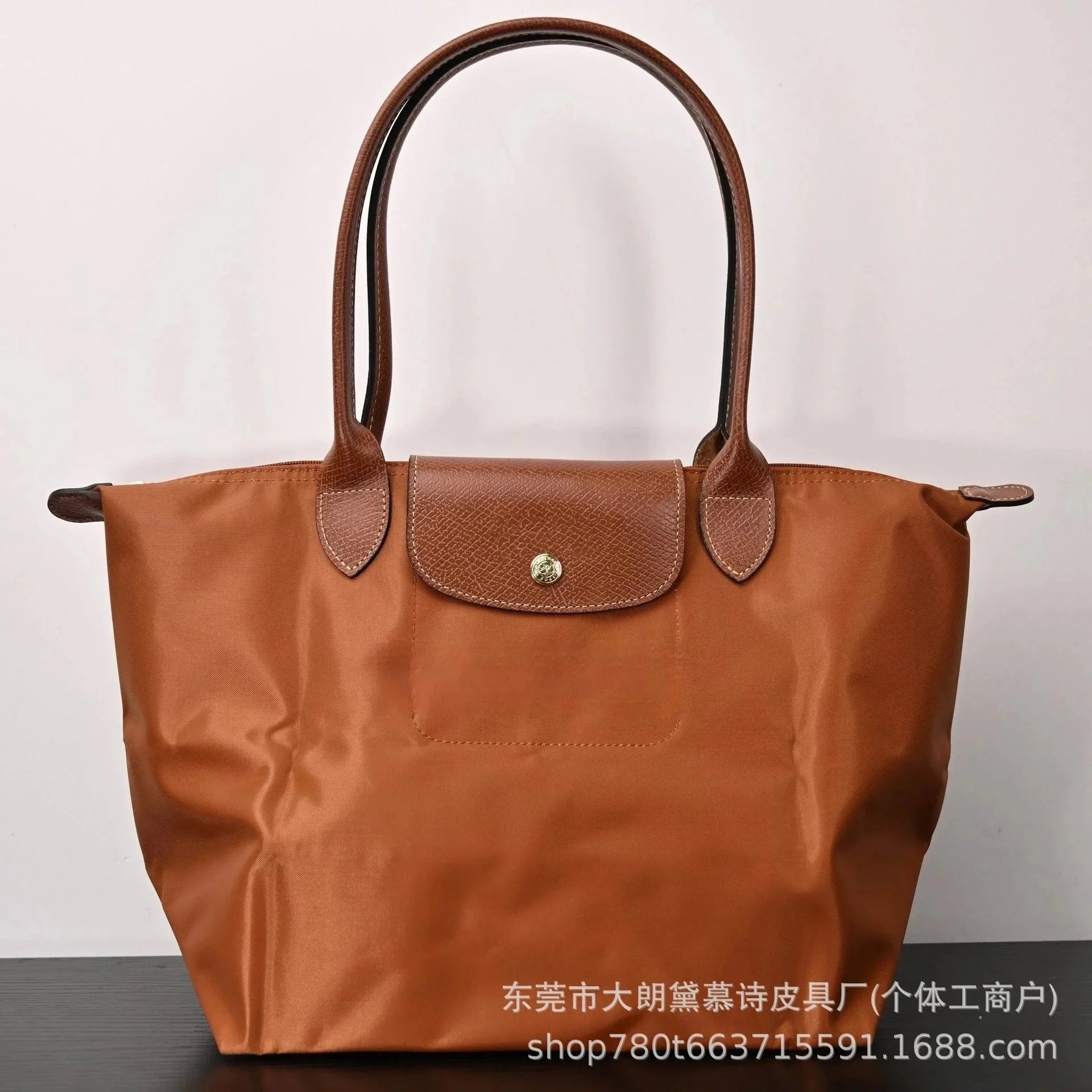 504经典干邑色 504经典干邑色