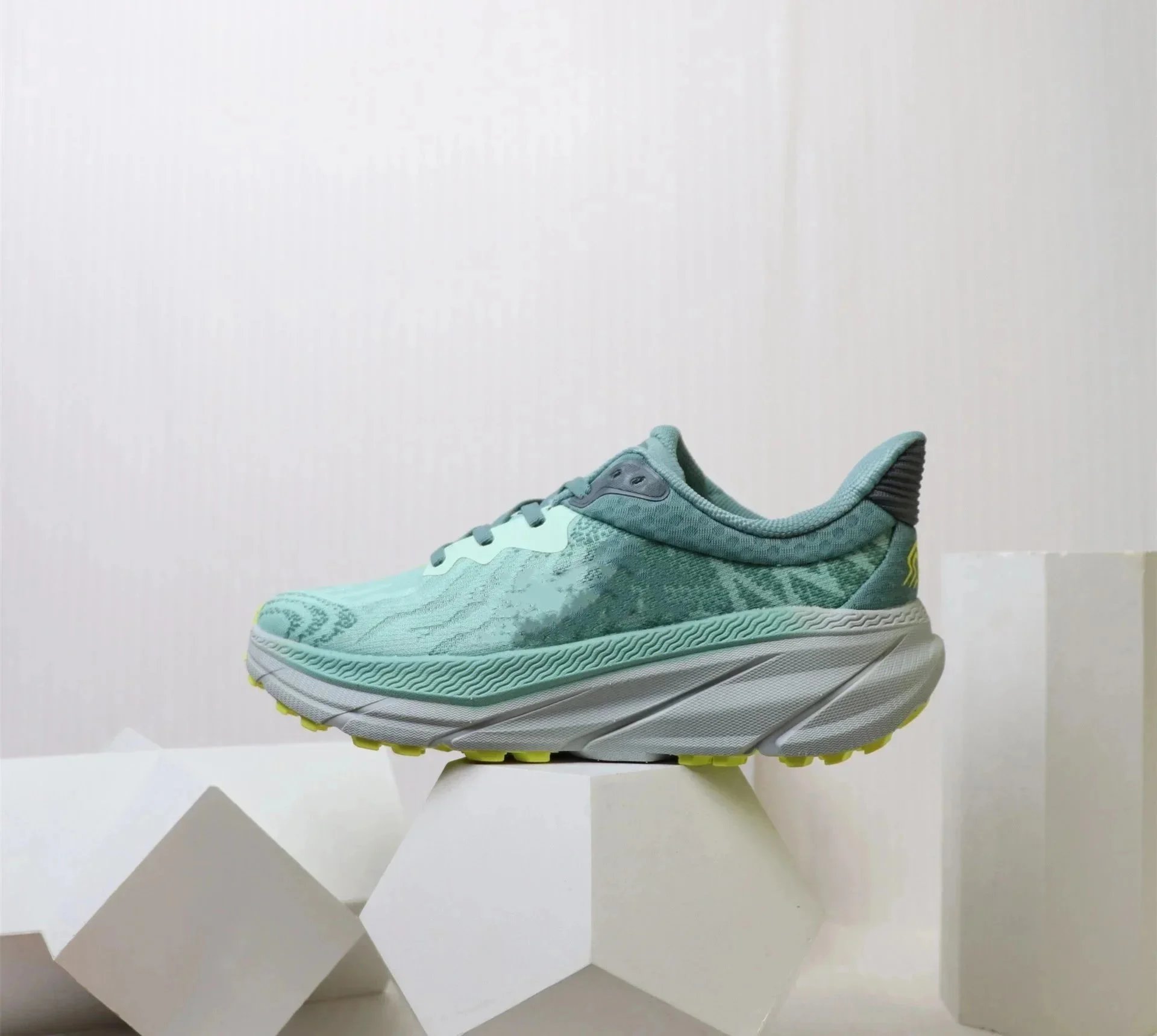 ALBB-010 ALBB-010