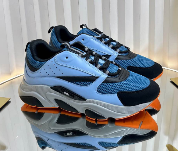 9 9