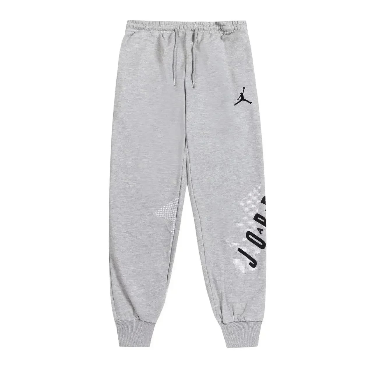 32 32