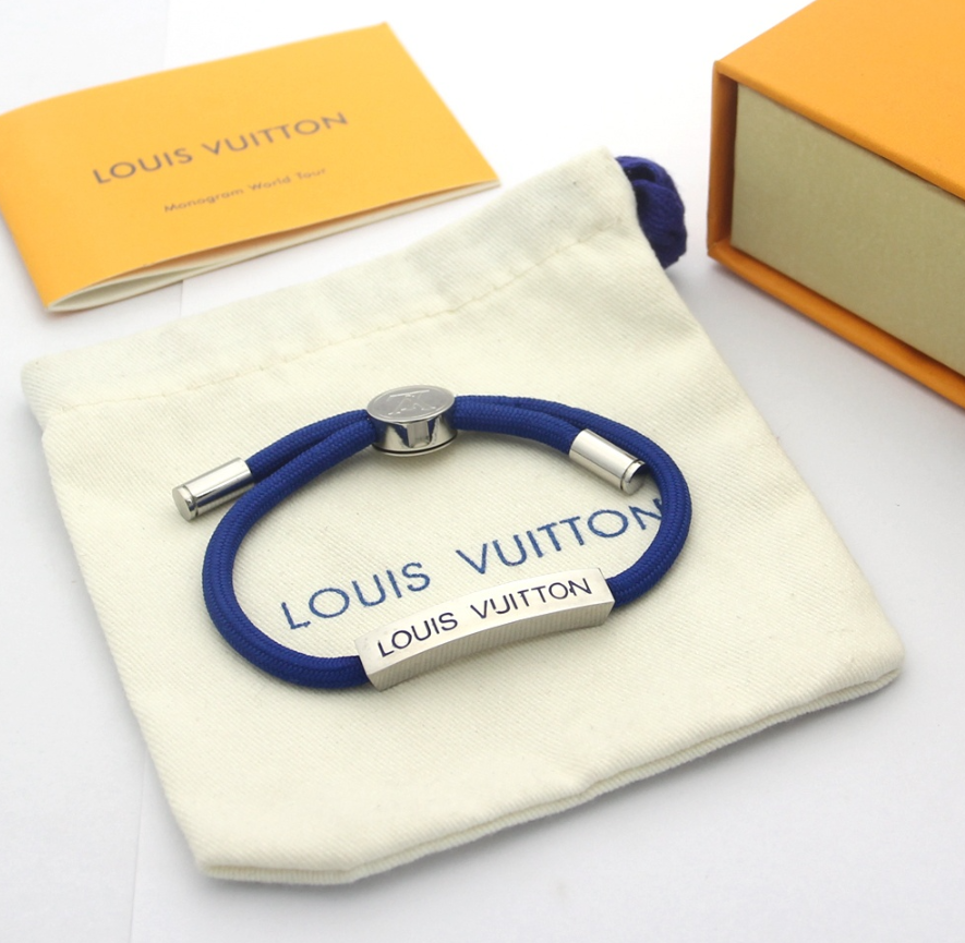 9 9