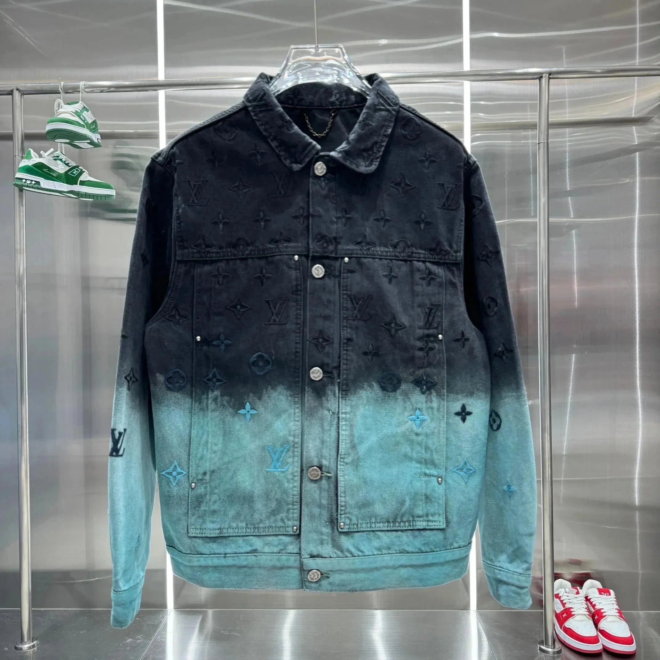33 33
