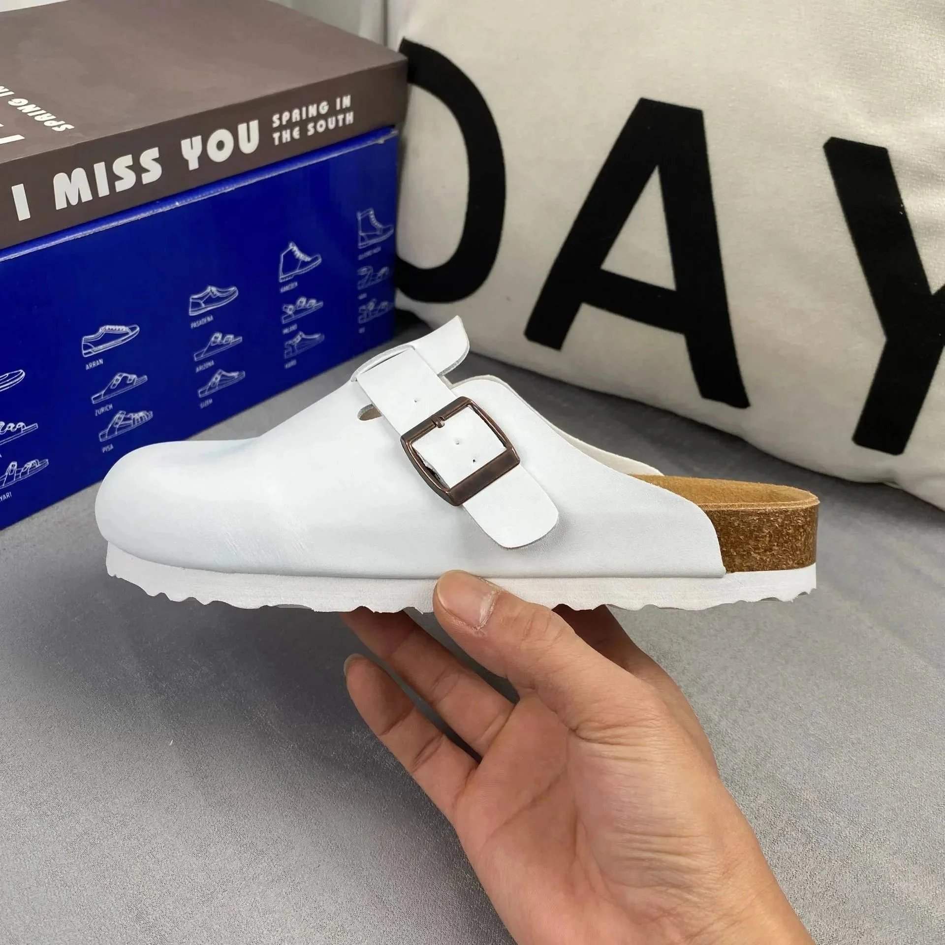 白色皮面 白色皮面