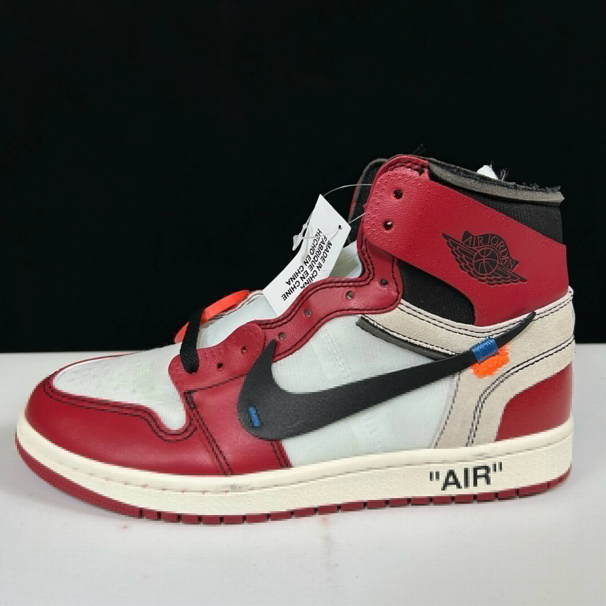 Aj1 OW 红联名 AA3834-101 Aj1 OW 红联名 AA3834-101