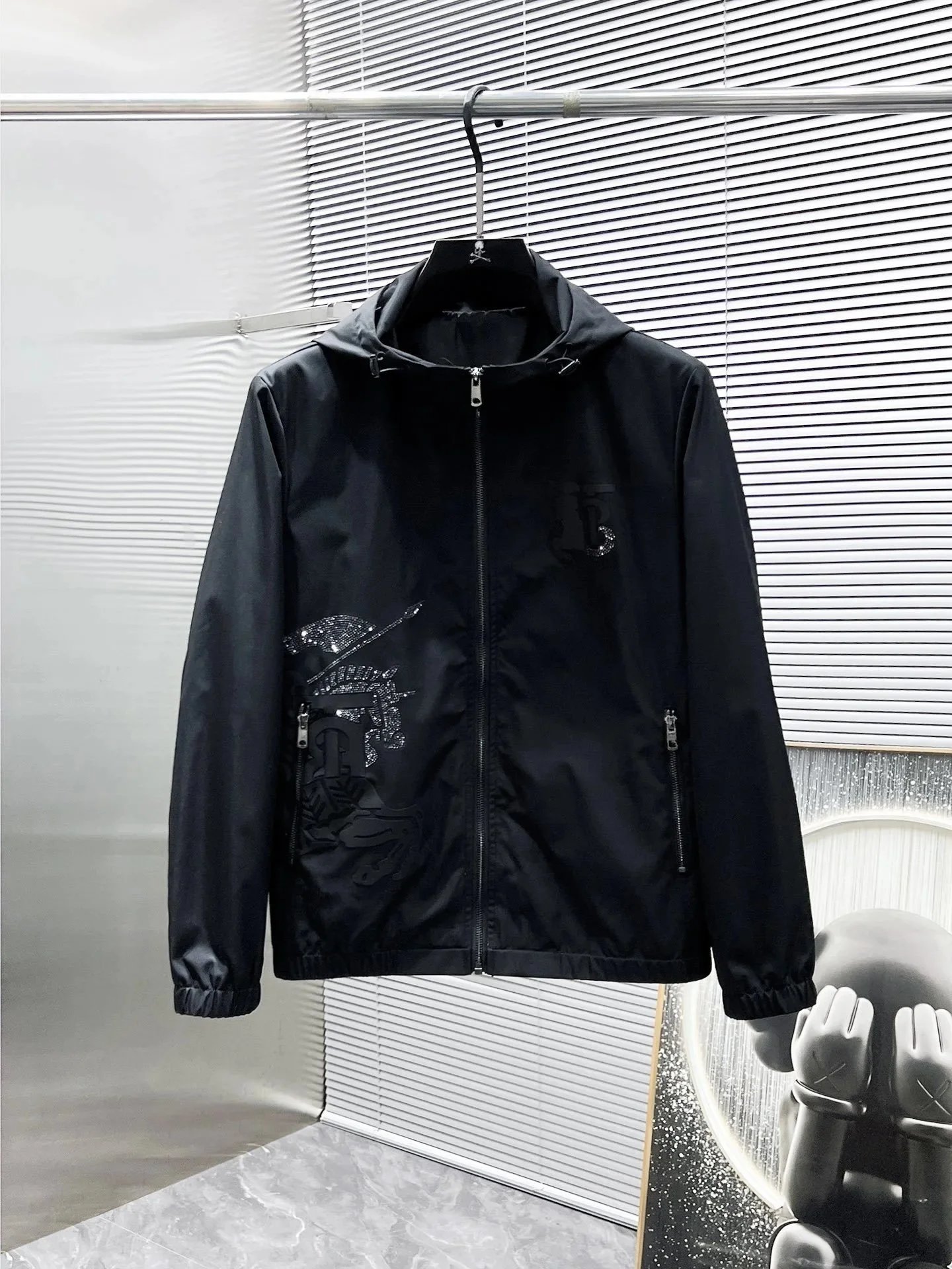 18 18